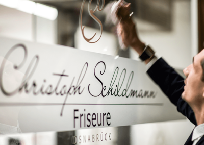 Schaufensterbeklebung „Christoph Schildmann Friseure“