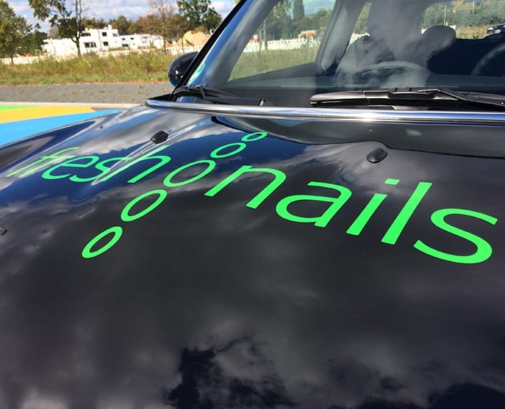 Fahrzeugbeschriftung Freshnails Osnabrück Mini