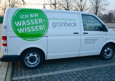 Fahrzeugbeschriftung „Grünbeck“