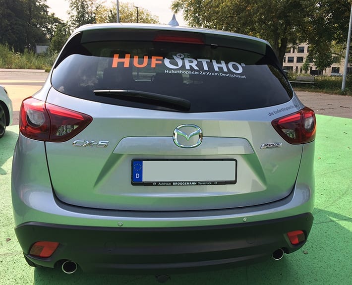 Fahrzeugbeschriftung Hufortho