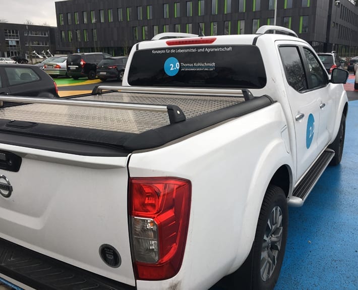 Fahrzeugbeschriftung Unternehmensberatung 2.0