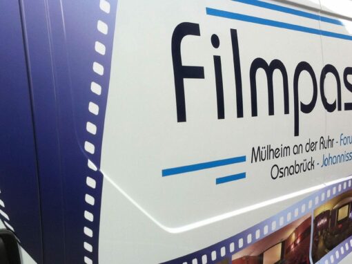 Fahrzeugbeschriftung „Filmpassage“